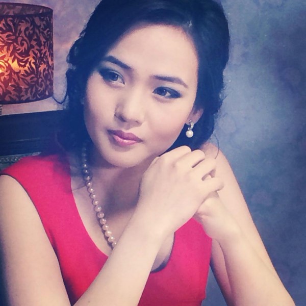 Жүжигчин О.Дөлгөөний сүүлийн үеийн шинэхэн зурагнаас